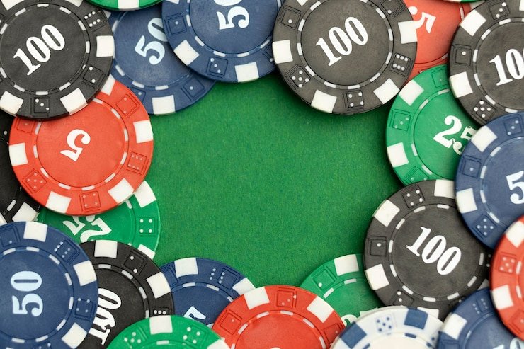 find4d platform interface showing sportsbook, live tables, and slot game categories